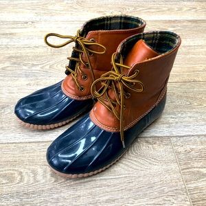 Snow / Rain boots size 9